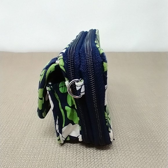 VERA BRADLEY ZIP AROUND BLUE/GREEN/WHITE WALLET - Picture 4 of 10